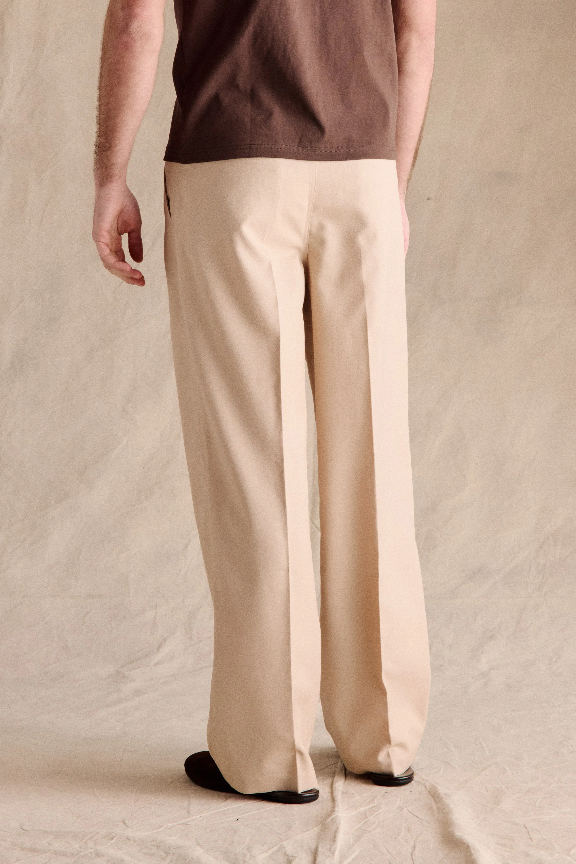 Manhattan Pleated Trousers | Beige - Image 3