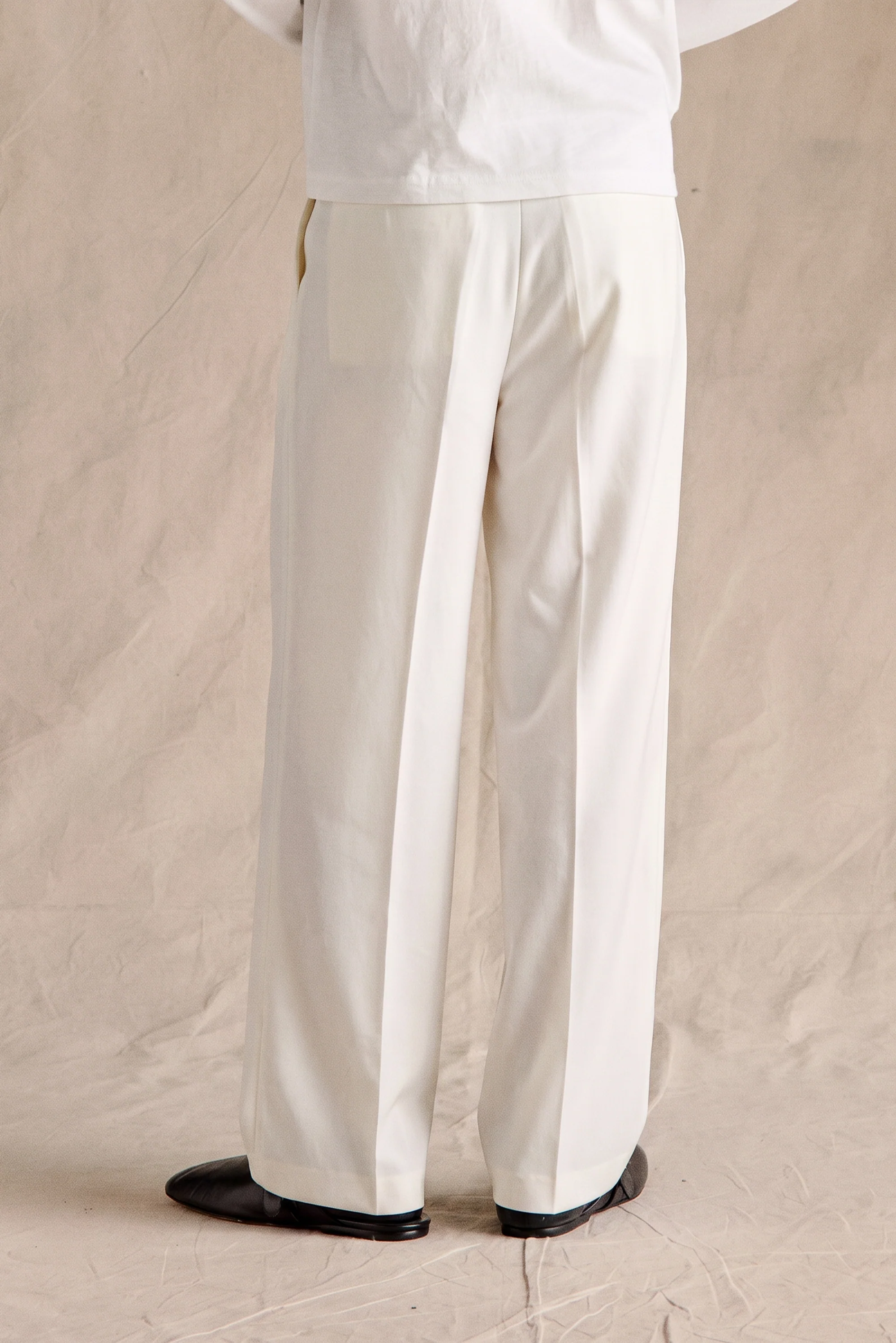 Manhattan Pleated Trousers | White - Image 3